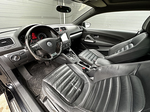 Volkswagen Scirocco 2.0 147kw (8 foto / 14)