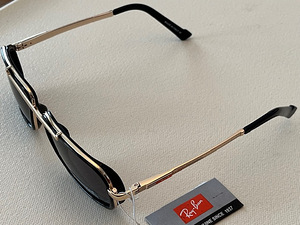 Päikeseprillid Ray-Ban (6 foto / 6)