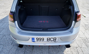 Volkswagen Golf GTI Performance 2.0 180kw (4 foto / 12)