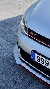 Volkswagen Golf GTI Performance 2.0 180kw (8 foto / 12)
