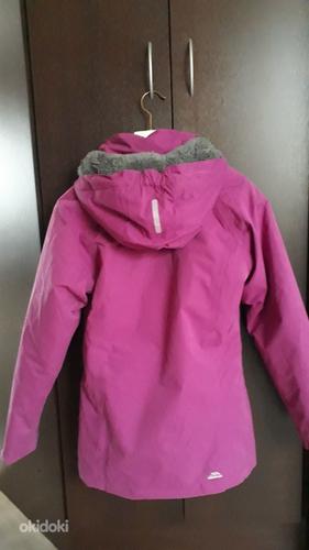 Продам новую зимнюю куртку s. 146-152см (фото #2)