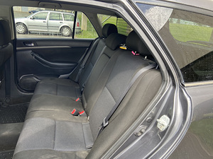 Toyota Avensis D-4D 2008 (9 foto / 9)