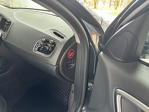 Volvo V60 D3/D4 2011 (8 фото из 9)