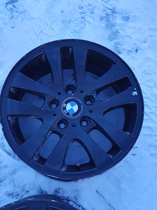 BMW 16tolli valuveljed (4 foto / 6)