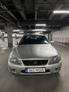 Lexus IS200 Sport 2005 aasta automaat (3 foto / 8)