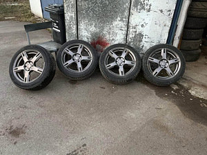 Литые диски 17x7, ET40, 4x114.3 с шинами 205/50/17 (1 фото из 5)