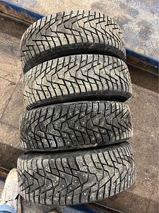 185/60/15 Hankook alla 1000km sõitnud naastrehvid ja veljed (1 foto / 4)