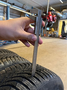 Hankook Icept RS2 lamellrehv 195/50/15 DOT2023 7.5mm mustrit (3 foto / 5)