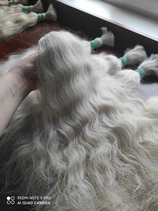 Juuksed lokkis blondid (3 foto / 3)