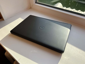 Dell Latitude E5550 (4 foto / 5)