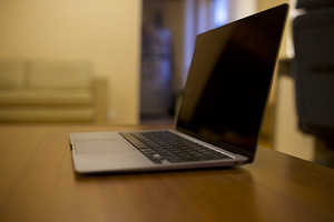 MacBook Air M1 2020, 256 GB, 8GB RAM (6 foto / 6)
