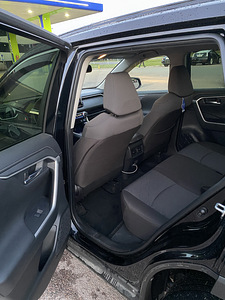 Toyota Rav4 LuxuryPlus (5 foto / 11)