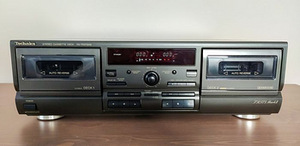 TECHNICS RS-TR373 STEREO DOUBLE CASSETTE TAPE DECK (3 foto / 10)