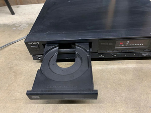 Vintage Sony CDP-350 Compact Disc Player (4 foto / 10)