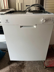NÕUDEPESUMASIN: ELECTROLUX ESF5206LOW. (2 foto / 6)