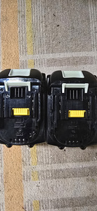Makita 18v aku x 2tk (4 foto / 4)