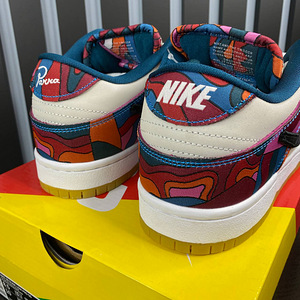 Nike SB Dunk (3 фото из 3)