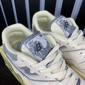 New Balance 550 (2 фото из 3)