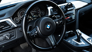BMW F30 320d xdrive (9 foto / 15)