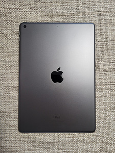 Apple iPad (2021), 10,2", 64 GB, WiFi, kosmosehall(9gen) (2 foto / 5)
