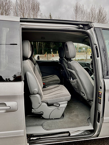 Chrysler Voyager 2.8 2005 (7 foto / 15)