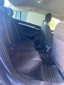 2017 Volkswagen Passat 1.4 ATM (10 foto / 10)