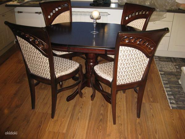 Обеденный стол и стулья (фото #2)