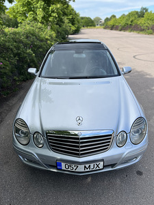 MERCEDES-BENZ E 280 CDI (6 foto / 12)
