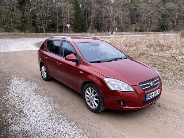 KIA Ceed SW 2008, 1.6 bensiin, automaat, 227 000 km