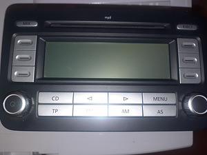 Kasutatud autoraadio magnetofon Touran RCD 300 (2 foto / 2)