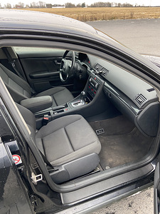 2004 Audi A4 B6 1.9TDI (5 foto / 7)