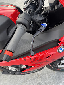 BMW S1000RR (9 фото из 10)