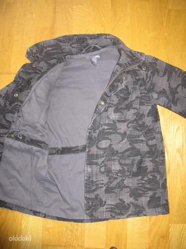 122 H&M стильная куртка на весну (фото #2)