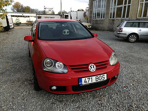 VW Golf 2004 (1 фото из 4)