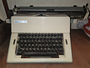 Kirjutusmasin Robotron 20