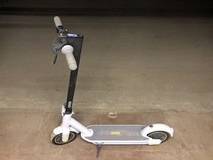 Segway Ninebot, tõukeratas, läbisõit 11 km (1 foto / 9)