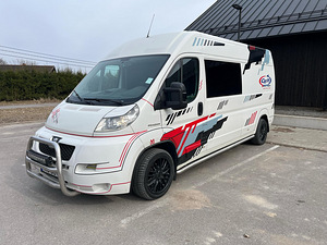 Peugeot Boxer 3.0 116kW (8 foto / 8)