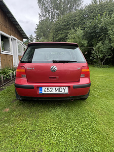 Wolkswagen golf 1,6 (4 foto / 6)