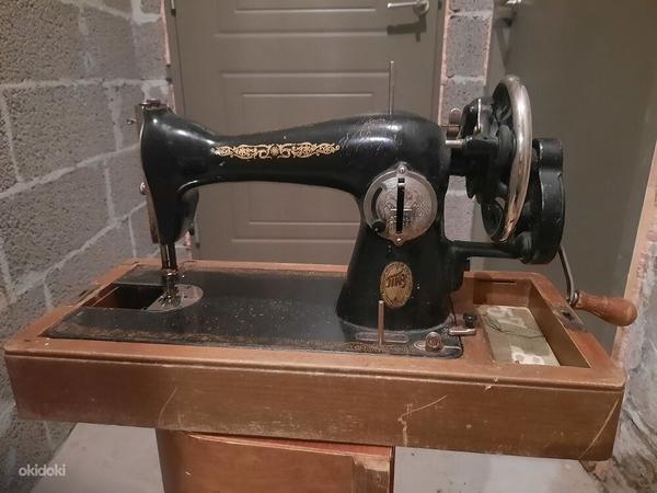 Старая швейная машинка ПМЗ (фото #1)