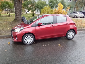 Toyota Yaris 2015 uuena Eestist ostetud, 1 omanik (1 foto / 13)