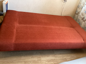 Lahtikäiv diivan (2 foto / 2)