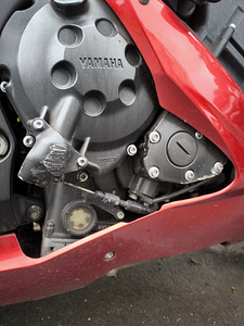 Yamaha YZF - R1 - 2005 (6 foto / 6)