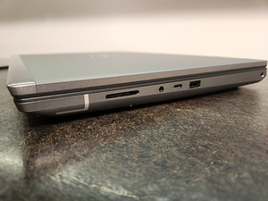 Dell Precision 7680 (i7, 64GB RAM, NVIDIA 12GB, garantii) (4 foto / 10)