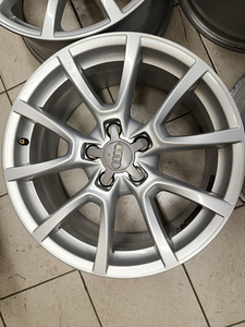 18" Audi originaalveljed 5x112 (keskava 66,6) (7 foto / 10)