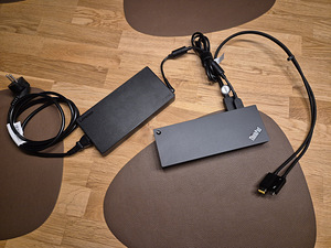 Lenovo ThinkPad Thunderbolt3 dock/ dokk +230W Lenovo laadija (1 foto / 7)