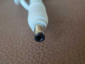 Адаптер (12V, 3,33A) Delta electronics (4 фото из 7)