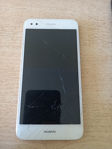 Huawei p9 lite mini (1 фото из 2)