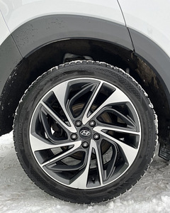 Hyundai Tucson 1.6 130kW (10 foto / 10)