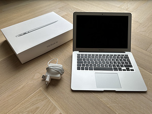 Macbook Air 128gb (2017) (1 foto / 5)