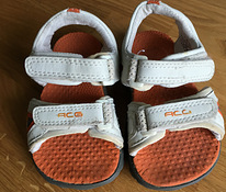 Nike sandaalid s. 21